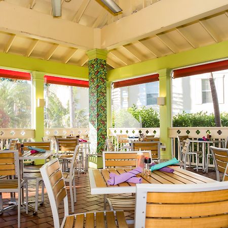 Sunshine Suites Resort West Bay Екстериор снимка