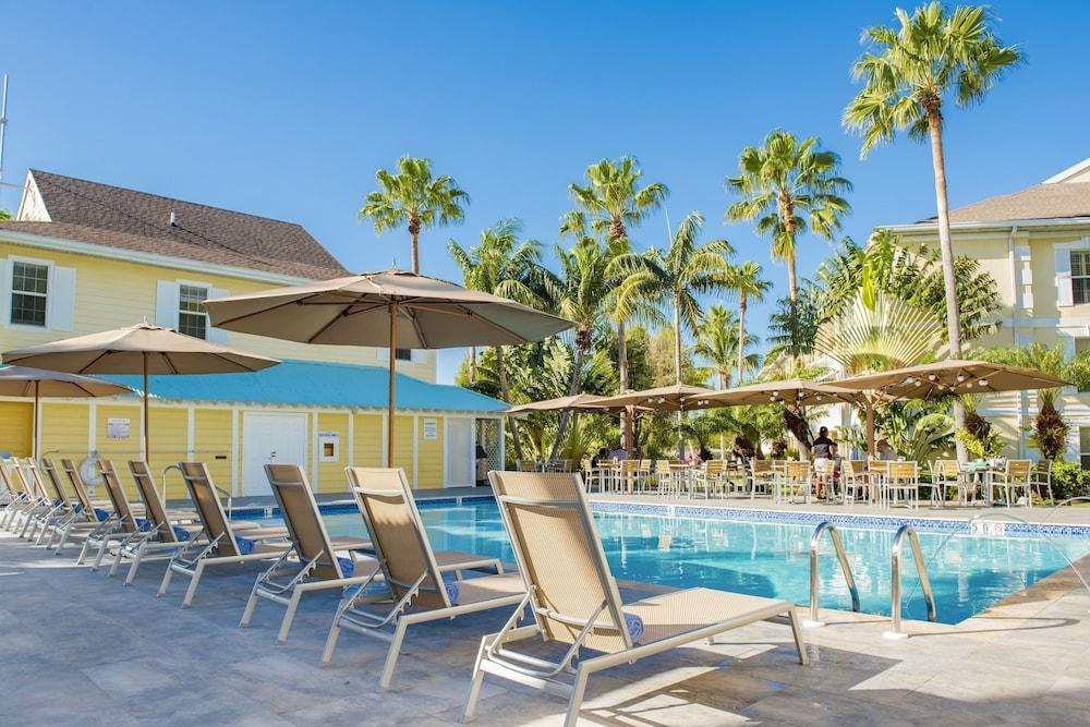Sunshine Suites Resort West Bay Екстериор снимка