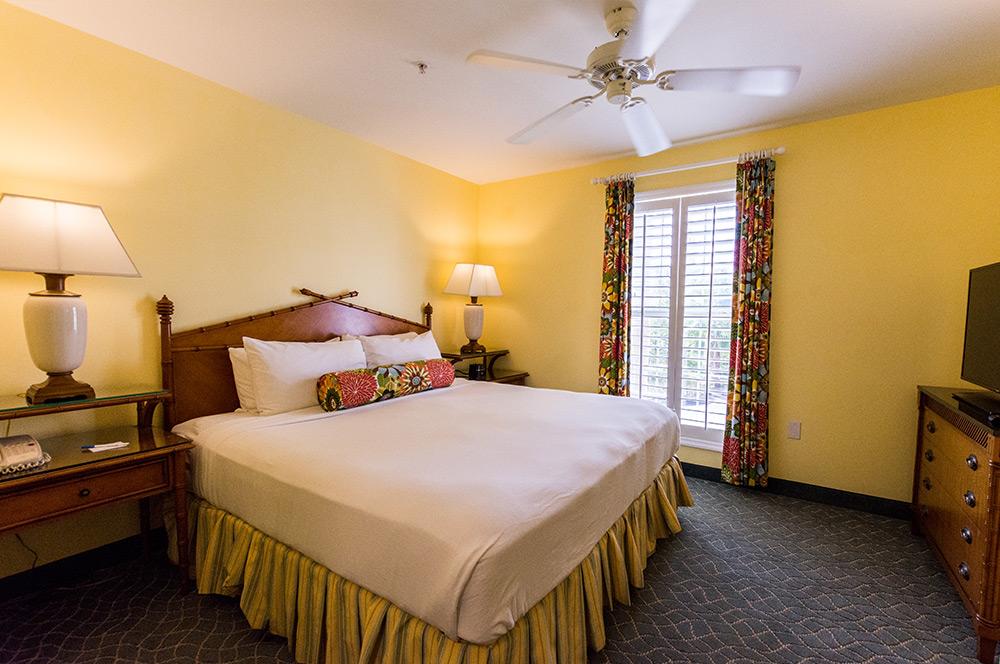 Sunshine Suites Resort West Bay Екстериор снимка