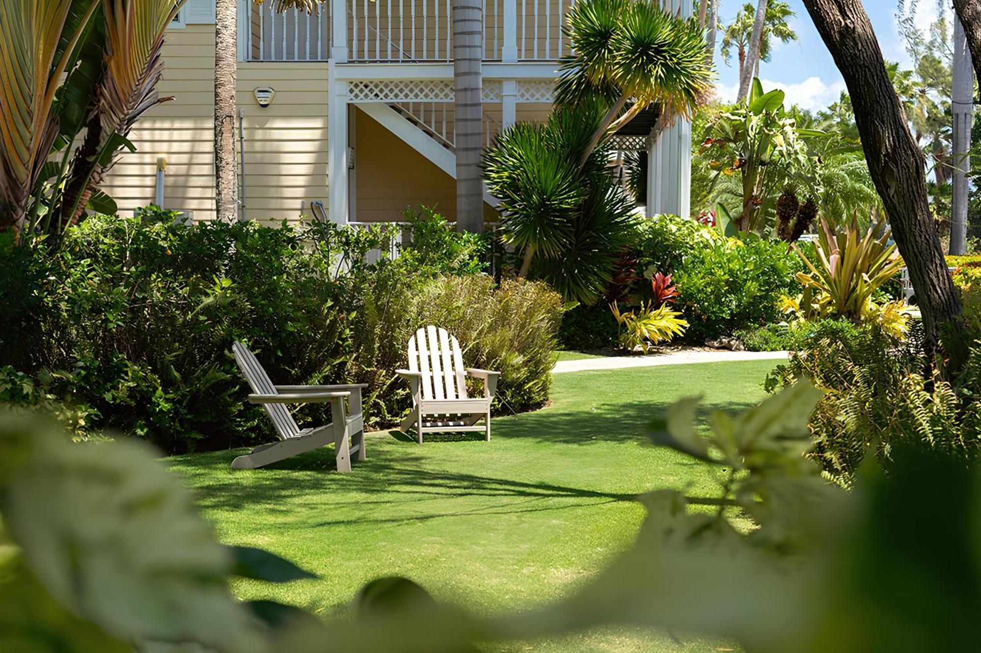 Sunshine Suites Resort West Bay Екстериор снимка